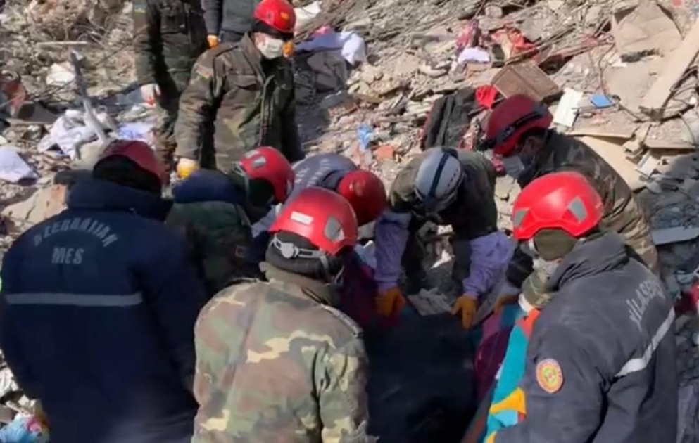 FHN-in xilasediciləri dağıntılar altından 53 nəfəri sağ, 729 nəfərin isə cəsədini çıxarıb VİDEO