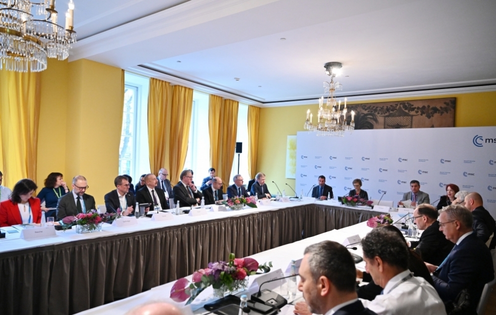 59. Münchner Sicherheitskonferenz 2023: Präsident Ilham Aliyev nimmt am Runden Tisch zur Energiesicherheit teil VIDEO