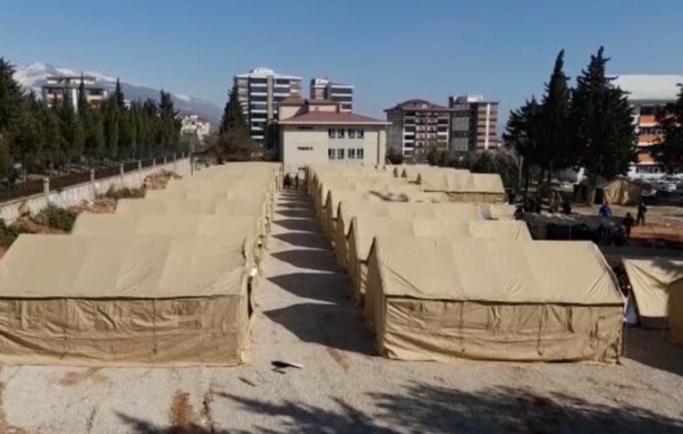 FHN tərəfindən Kahramanmaraşda daha üç ünvanda çadır şəhərcikləri qurulub VİDEO
