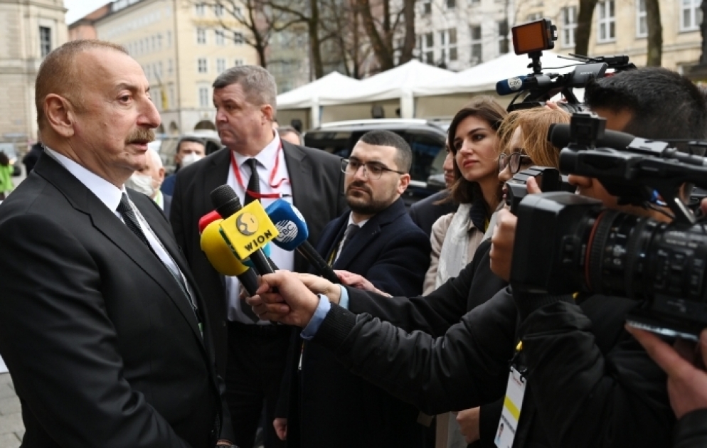 Prezident: Zəngəzur dəhlizinin hər iki başında, Laçın rayonu ilə Ermənistan arasındakı sərhəddə nəzarət-buraxılış məntəqələri yaradılmalıdır VİDEO