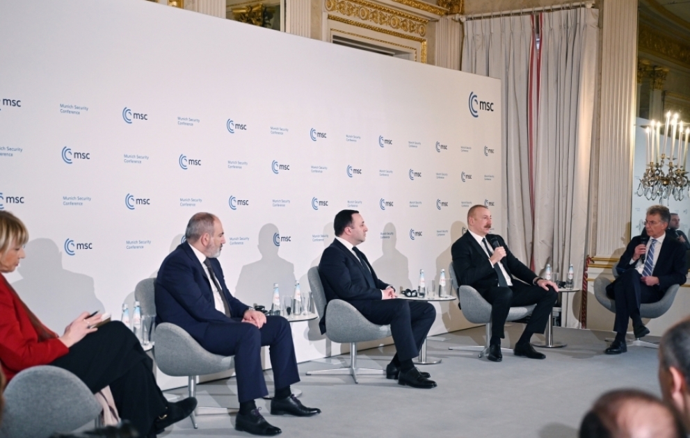 Prezident İlham Əliyev: Yeni geosiyasi şərait Azərbaycan üçün kommunikasiya layihələri ilə bağlı bəzi üstünlüklər yaradıb VİDEO