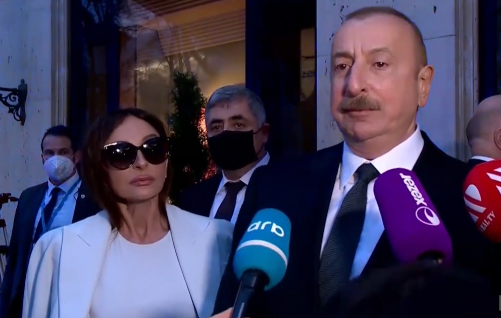 Prezident İlham Əliyev Münxendə Azərbaycan televiziya kanallarına müsahibə verib YENİLƏNİB VİDEO