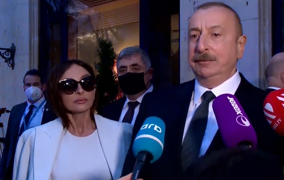 Le président Ilham Aliyev accorde une interview aux chaînes de télévision azerbaïdjanaises à Munich VIDEO