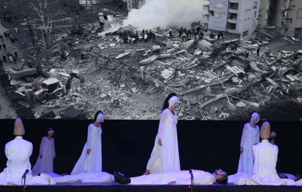 Əfsanəvi “Anadolu atəşi”ndən Bakıda möhtəşəm şou  - FOTO VİDEO