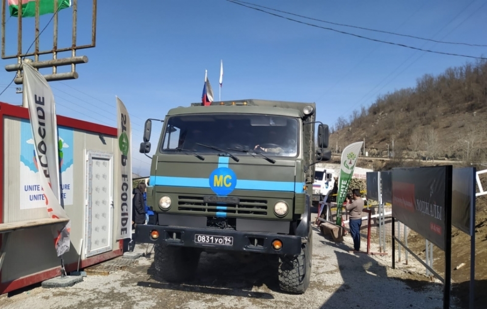 Rusiya sülhməramlılarına aid iki avtomobil karvanı aksiya ərazisindən sərbəst keçib VİDEO