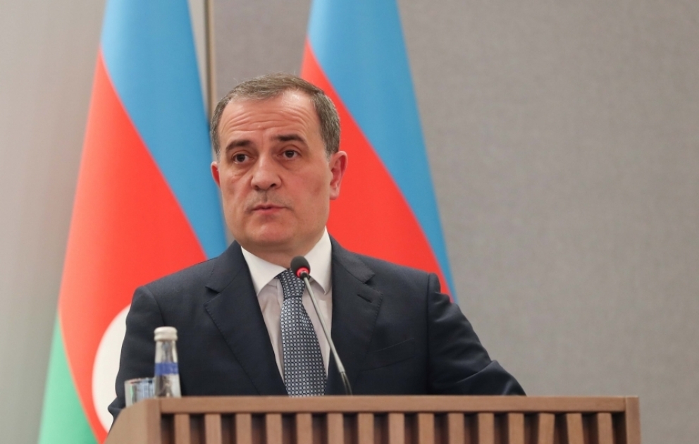 Ceyhun Bayramov: Ermənistanın yüksək siyasi rəhbərliyinin Laçın yolu ilə bağlı qərarları yanlışdır VİDEO