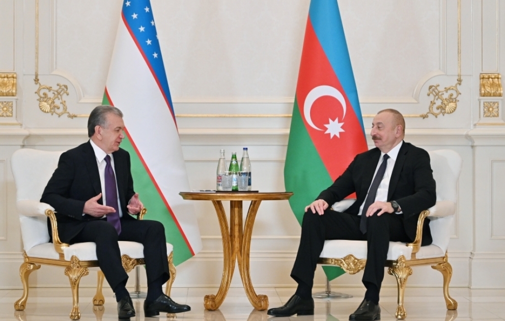 Le président Ilham Aliyev rencontre son homologue ouzbek Chavkat Mirzioïev VIDEO