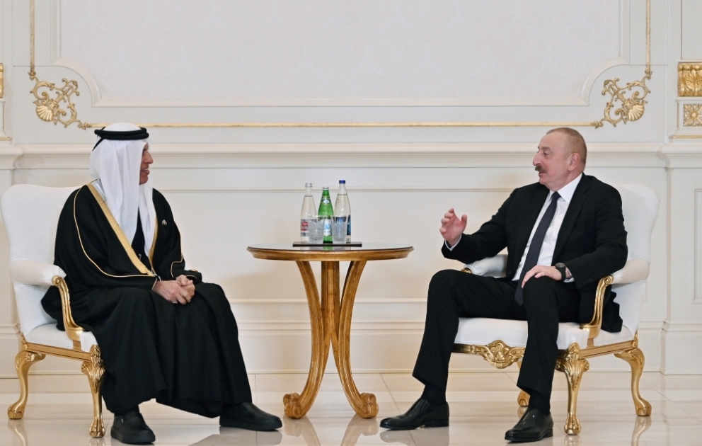 Präsident Ilham Aliyev empfängt Mitglied des Obersten Rates der Vereinigten Arabischen Emirate AKTUALISIERT VIDEO