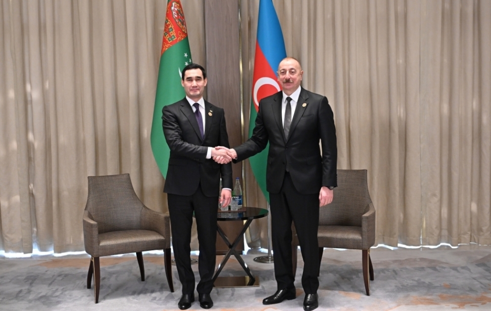 Präsident Ilham Aliyev trifft Präsident von Turkmenistan Sardar Berdymukhamedov  AKTUALISIERT VIDEO
