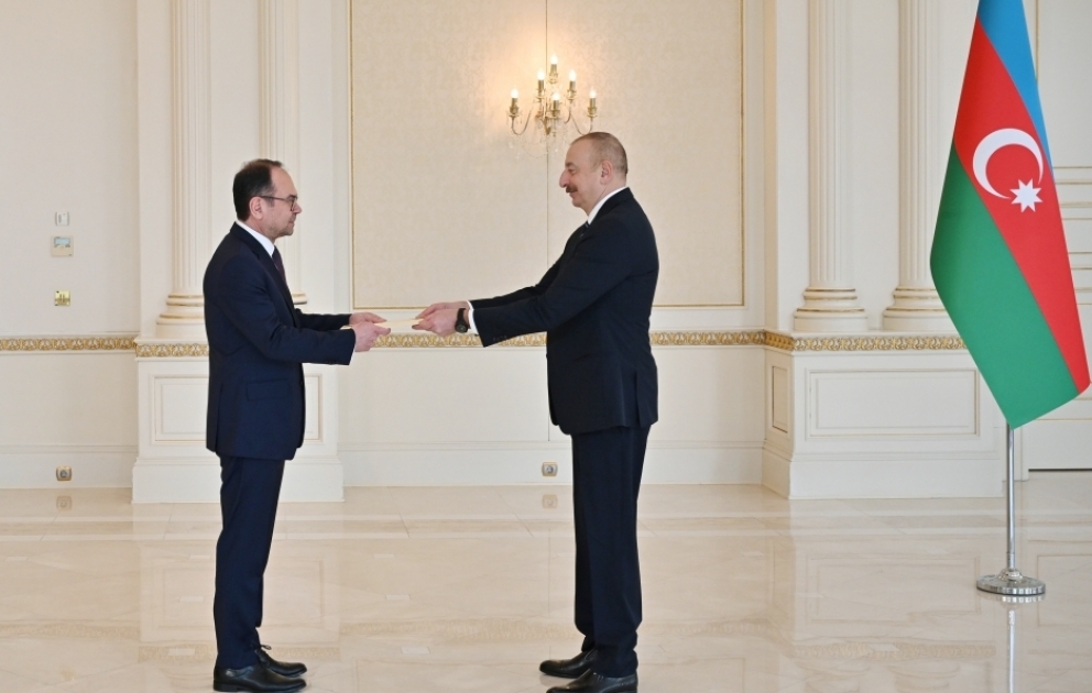 Prezident İlham Əliyev Bolqarıstanın Azərbaycanda yeni təyin olunmuş səfirinin etimadnaməsini qəbul edib YENİLƏNİB VİDEO