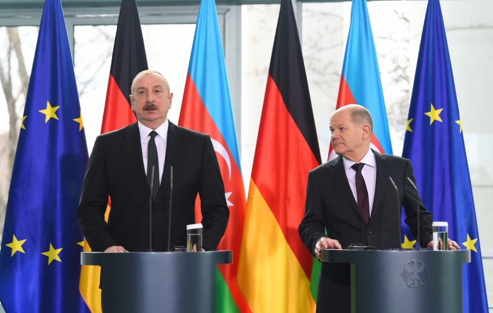 Azərbaycan Prezidenti və Almaniya Kansleri birgə mətbuat konfransı keçiriblər YENİLƏNİB VİDEO