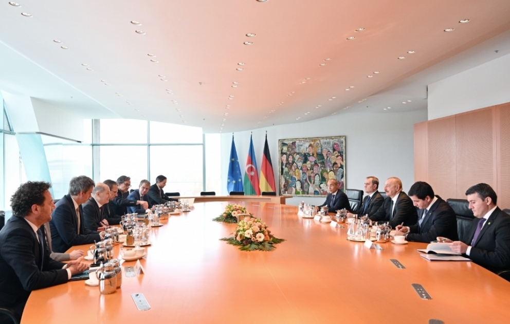 President Ilham Aliyev held expanded meeting with Chancellor of Germany Olaf Scholz in Berlin VIDEO