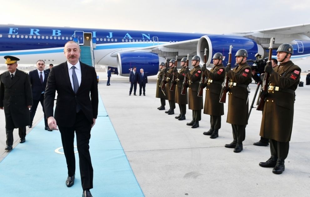 Le président azerbaïdjanais entame une visite en Türkiye VIDEO
