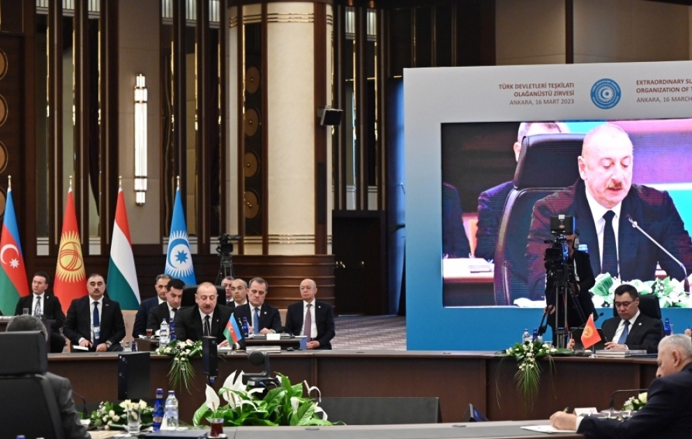 Außerordentliches Gipfeltreffen der Staatspräsidenten der Organisation Türkischer Staaten in Ankara Präsident Ilham Aliyev nimmt am Gipfel teil VIDEO