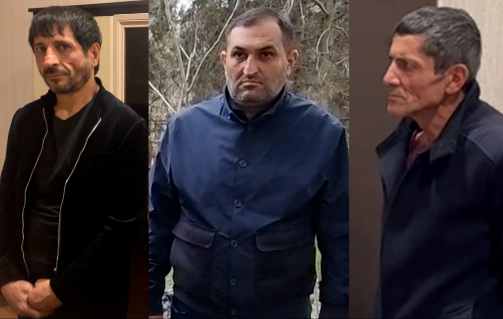 Nizami rayonunda silahlı şəxslər saxlanılıblar: 2 ədəd “Kalaşnikov” və 1 ədəd tapança götürülüb VİDEO