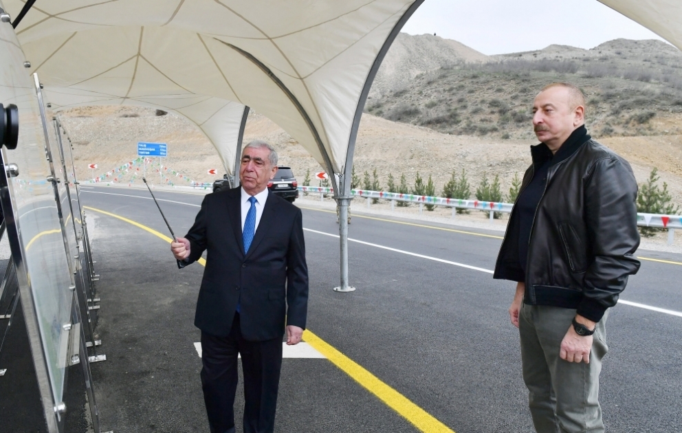 Präsident Ilham Aliyev und First Lady Mehriban Aliyeva zu Besuch im Rayon Terter VIDEO