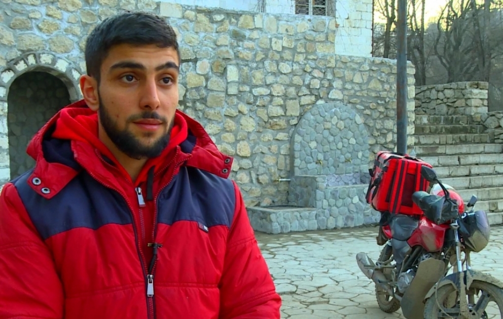 Şuşada fəaliyyət göstərən yeganə kuryerin bir günündən reportaj VİDEO