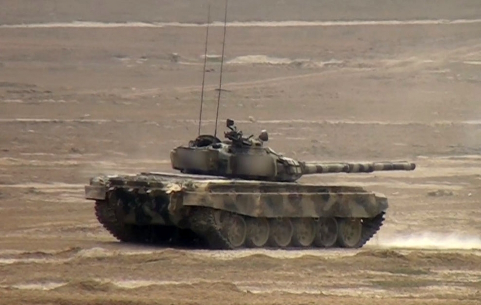 Tank bölmələrinin döyüş hazırlığı təkmilləşdirilir VİDEO