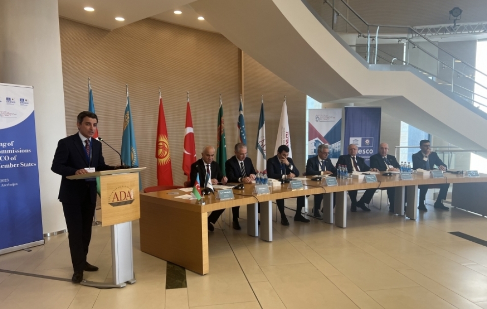 TÜRKSOY-a üzv ölkələrin UNESCO üzrə Milli Komissiyalarının Bakıda iclası işə başlayıb VİDEO