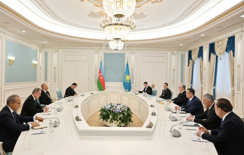 Astana: Präsidenten von Aserbaidschan und Kasachstan treffen sich in engem Kreis AKTUALISIERT VIDEO