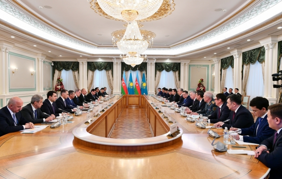 Präsident Ilham Aliyev und Präsident Kassym-Jomart Tokayev treffen sich in erweitertem Format in Astana AKTUALISIERT VIDEO
