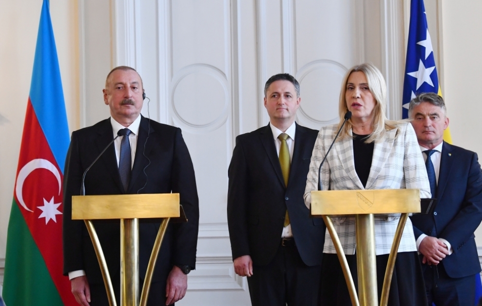 Le président azerbaïdjanais et la présidente de la Présidence collégiale de Bosnie-Herzégovine font des déclarations à la presse MIS A JOUR VIDEO