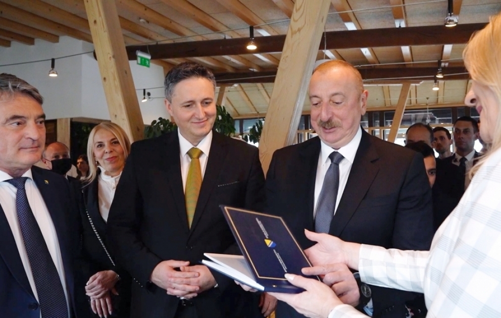 Offizielles Dinner zu Ehren von Präsident Ilham Aliyev in Sarajevo VIDEO