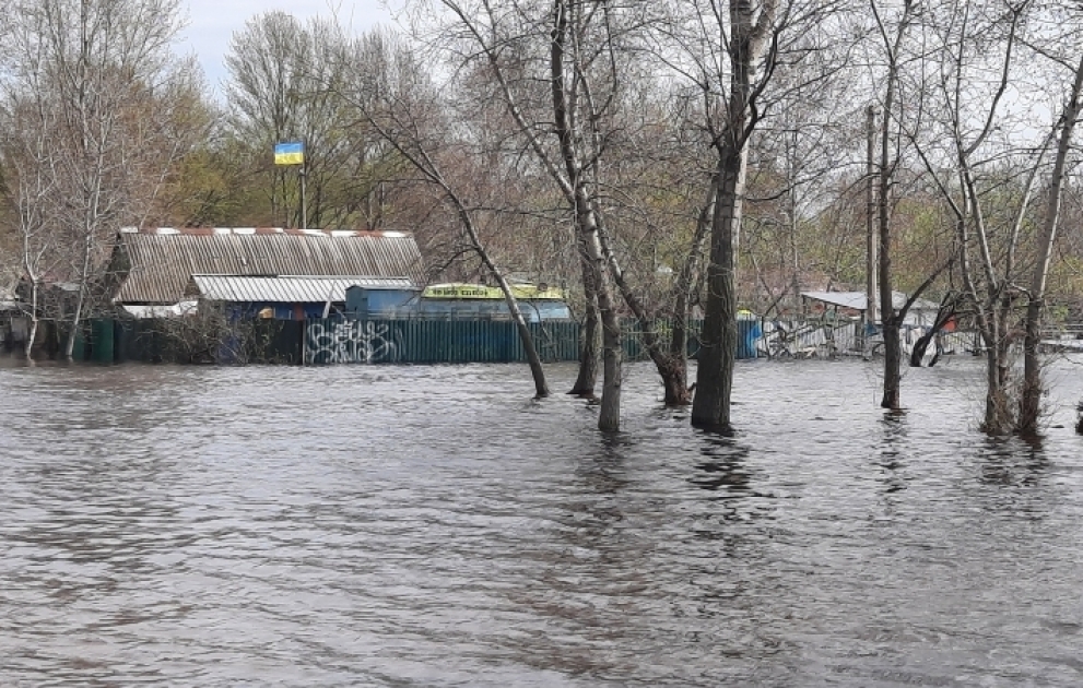 Днепр вышел из берегов, подтопив прибрежные районы Киева -  репортаж АЗЕРТАДЖ ВИДЕО
