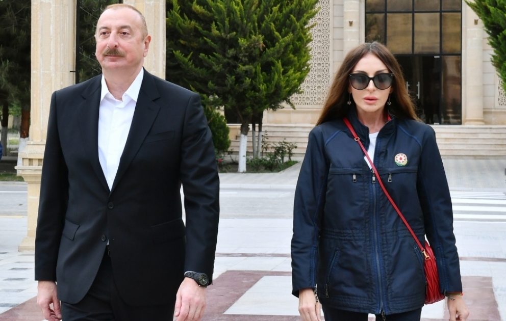 Prezident İlham Əliyev və birinci xanım Mehriban Əliyeva Salyan rayonuna səfər ediblər VİDEO