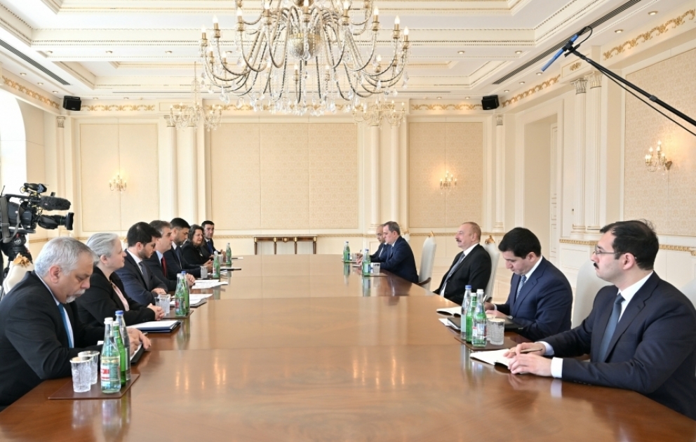 Präsident Ilham Aliyev empfängt Außenminister von Israel VIDEO