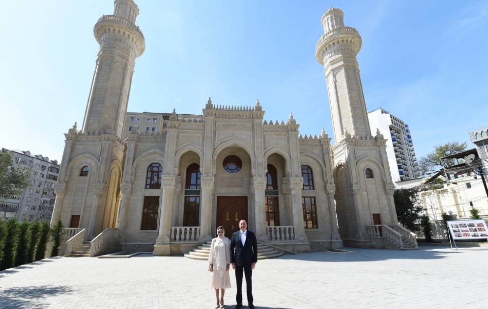 President Ilham Aliyev and First Lady Mehriban Aliyeva attended opening of Juma Mosque in Narimanov district VIDEO