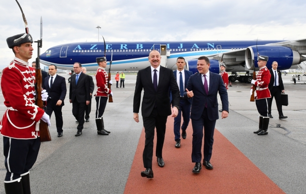 Präsident Ilham Aliyev zu Arbeitsbesuch in Bulgarien VIDEO