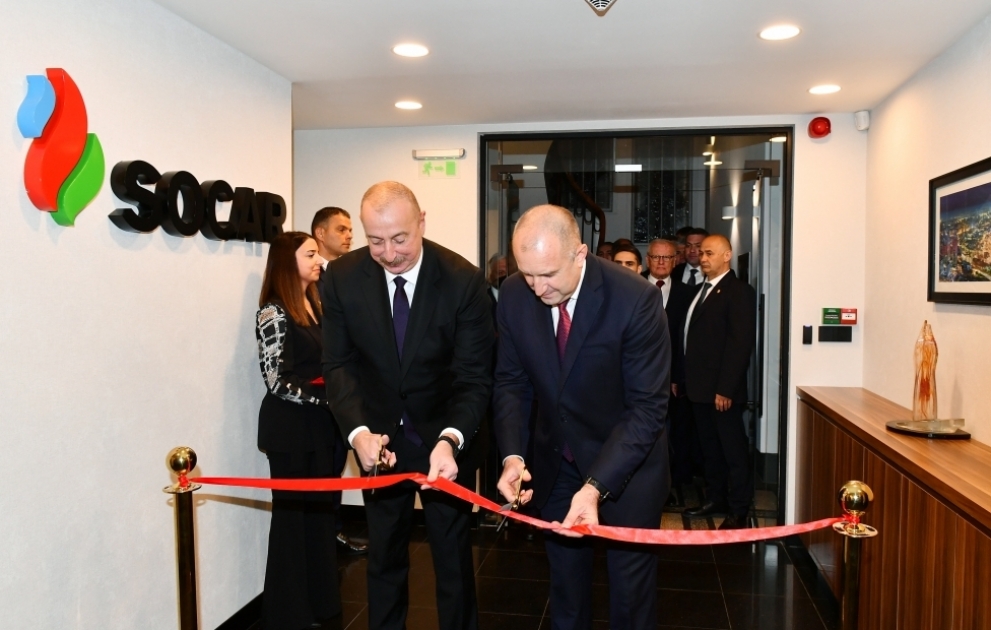 Sofiyada SOCAR-ın Bolqarıstandakı ofisinin açılışı olub Azərbaycan Prezidenti İlham Əliyev və Bolqarıstan Prezidenti Rumen Radev açılış mərasimində iştirak ediblər YENİLƏNİB VİDEO