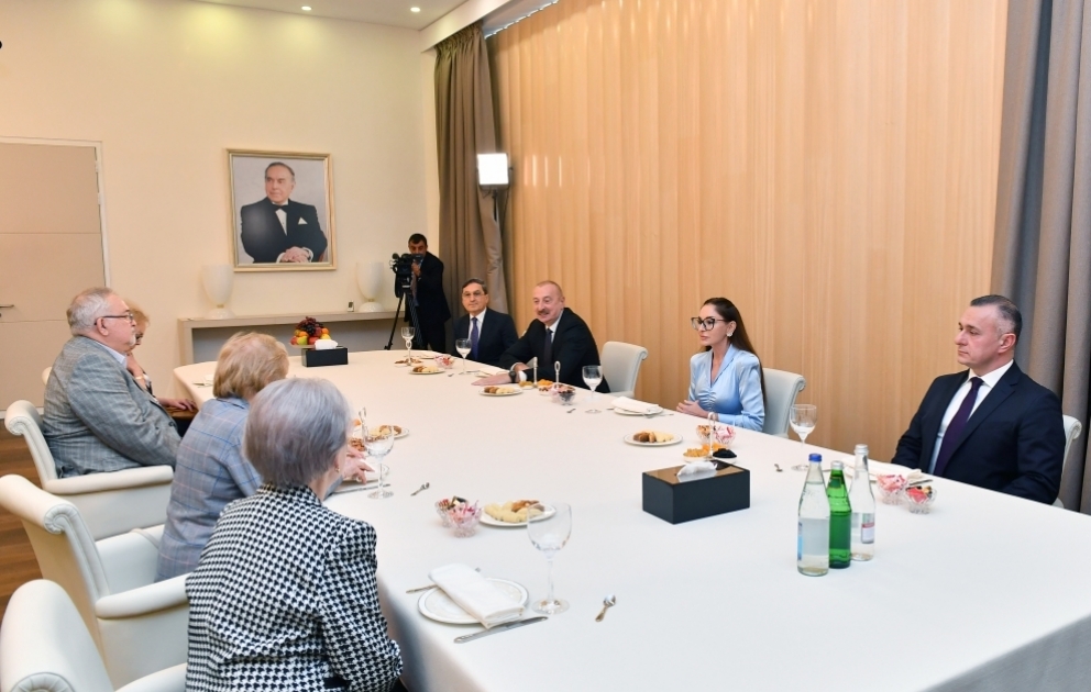 President Ilham Aliyev and First Lady Mehriban Aliyeva talked with ophthalmologists who worked at the same time with academician Zarifa Aliyeva VIDEO