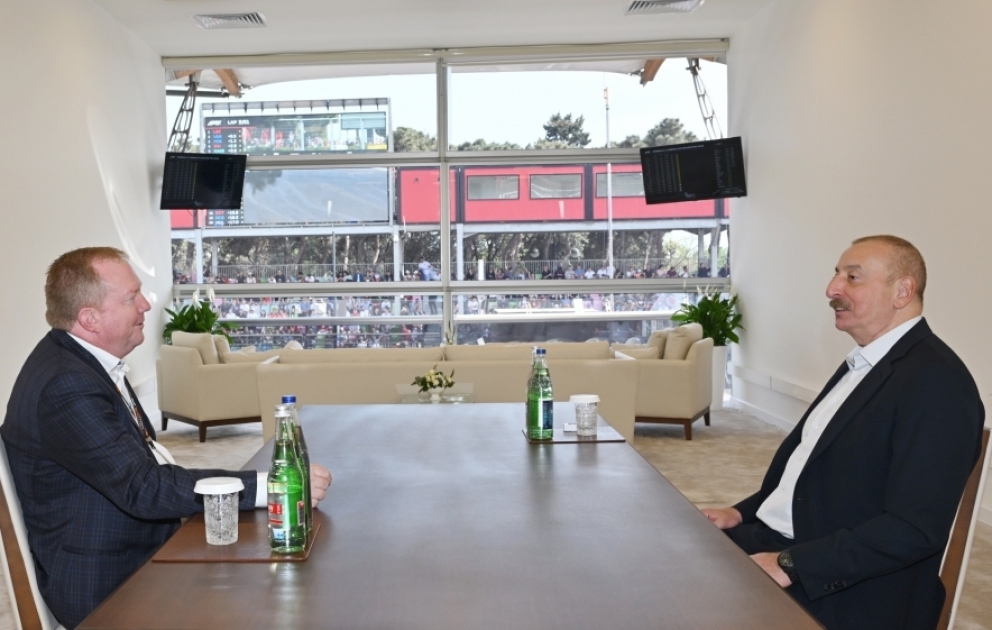 President of Azerbaijan Ilham Aliyev received Executive Vice President of Boeing Company  VIDEO