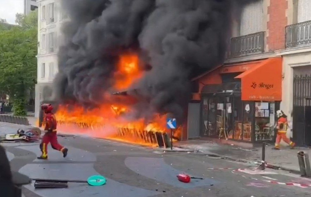 Manifestations du 1er-Mai : 108 policiers et gendarmes blessés à travers la France VIDEO
