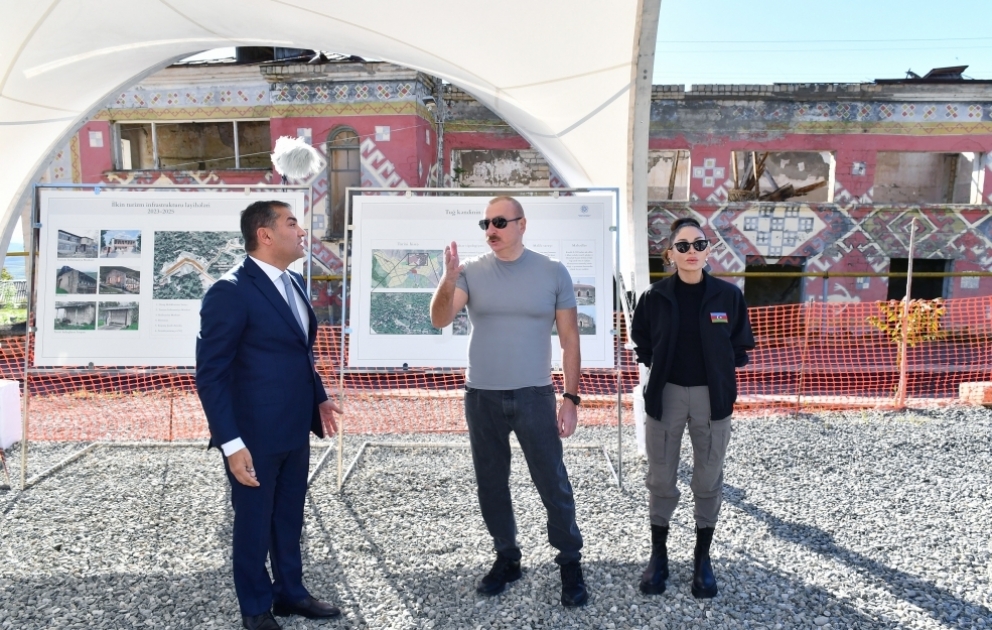 Déplacement du président Ilham Aliyev et de son épouse Mehriban Aliyeva dans les régions de Khodjavend et Fuzouli Le chef de l’Etat et son épouse sont informés des projets touristiques à mettre en œuvre dans le village de Tough VIDEO