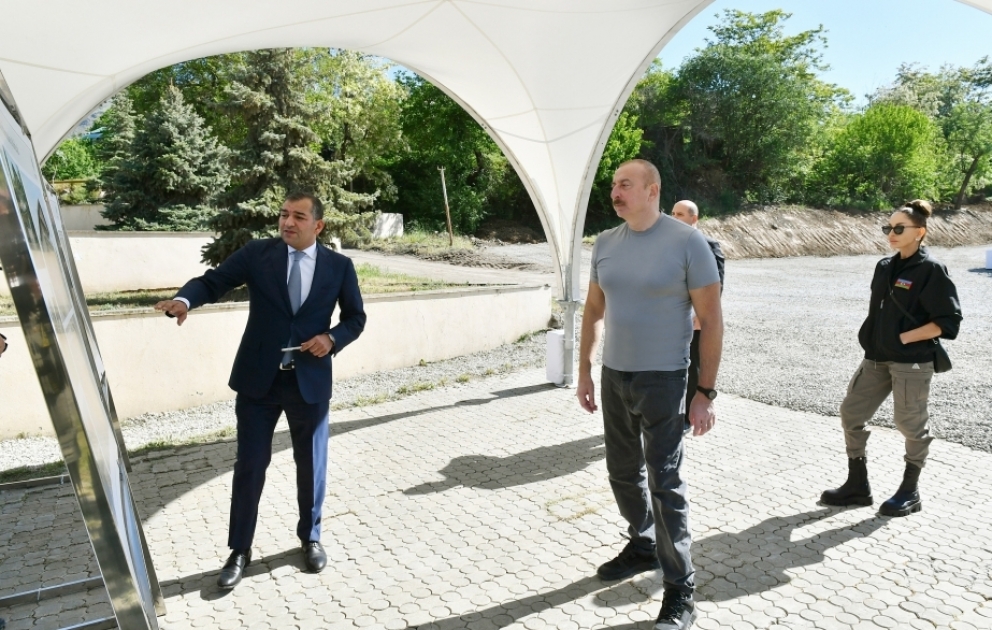 Le président de la République et la première dame prennent connaissance du concept de développement touristique de Hadrout VIDEO
