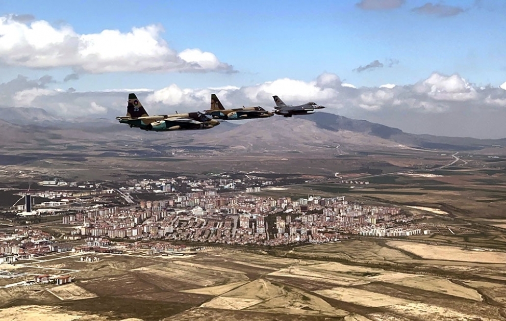 “Anadolu Qartalı - 2023” beynəlxalq təlimində növbəti tapşırıqlar icra olunub VİDEO