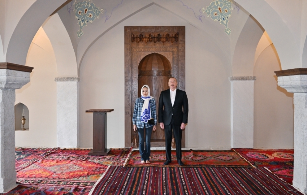 Präsident Ilham Aliyev und First Lady Mehriban Aliyeva weihen Herrenhaus der Mehmandarovs in Schuscha ein  VIDEO