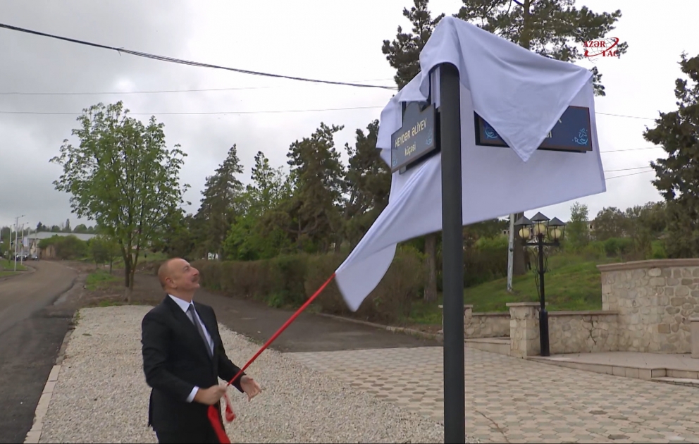 Dévoilement des plaques à l’intersection des rues Heydar Aliyev et du 8 Novembre à Choucha  VIDEO