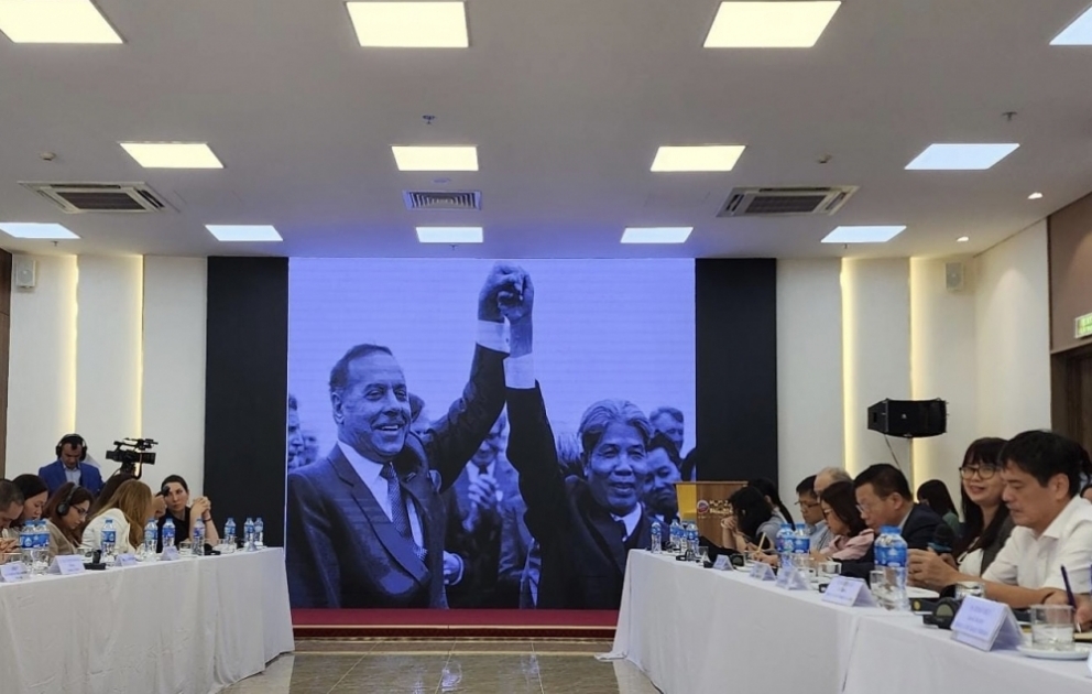 Hanoyda “Heydər Əliyev: Azərbaycan və Vyetnam arasında dostluğun qurulmasında tarixi missiya” adlı konfrans keçirilib VİDEO