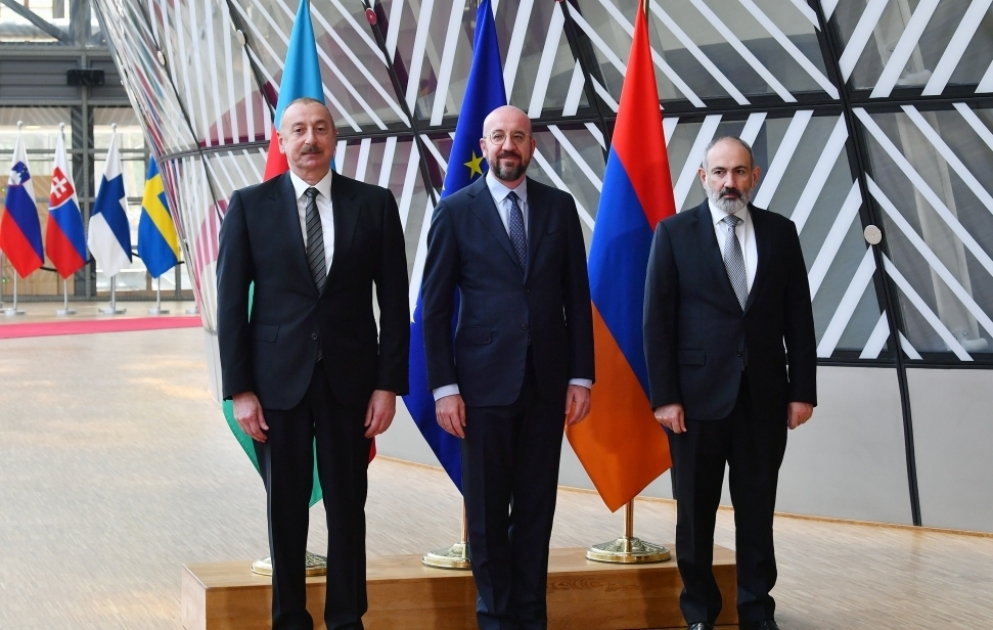 В Брюсселе состоялась встреча Президента Азербайджана Ильхама Алиева с президентом Совета Европейского Союза и премьер-министром Армении  ОБНОВЛЕНО ВИДЕО