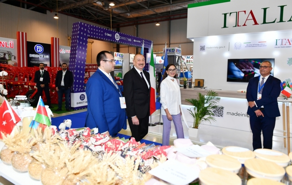 Prezident İlham Əliyev və birinci xanım Mehriban Əliyeva XVI “Caspian Agro” və XXVIII “InterFood Azerbaijan” sərgiləri ilə tanış olublar YENİLƏNİB VİDEO
