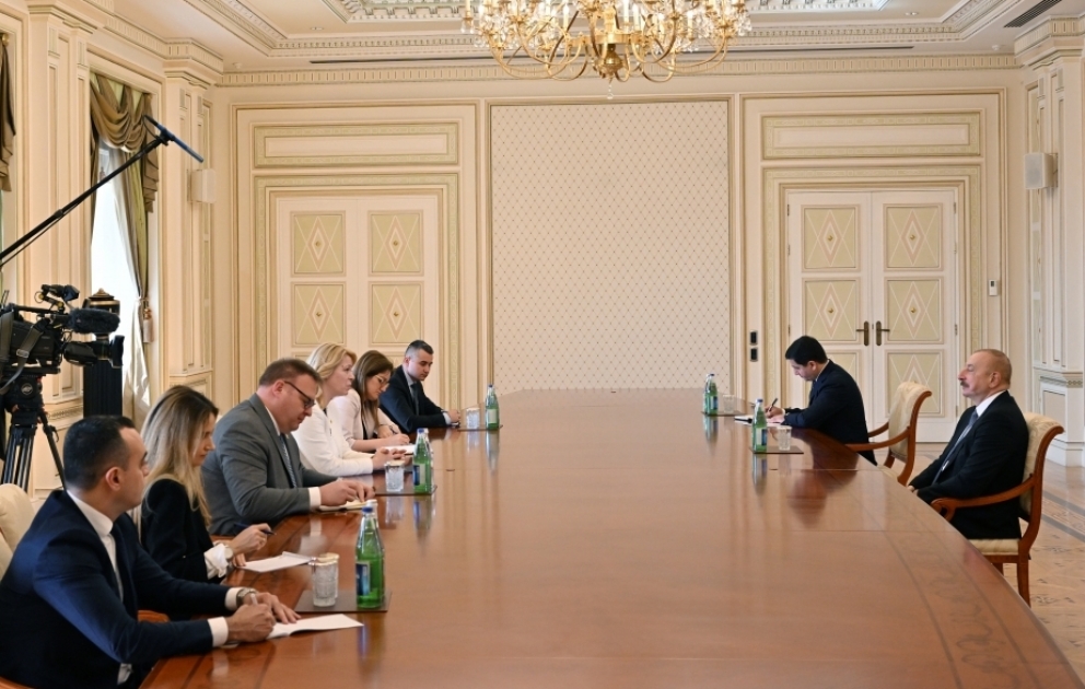 Le président azerbaïdjanais rencontre la présidente du Parlement monténégrin  MIS A JOUR VIDEO