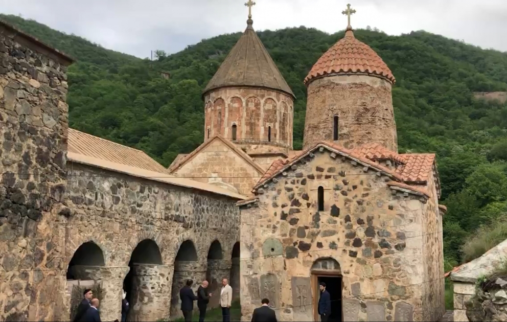 Представители албано-удинской религиозной общины Азербайджана посетили Худавенгский монастырь ВИДЕО
