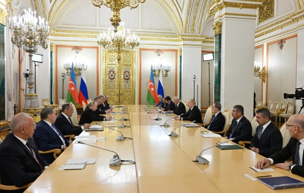 Treffen von Präsident Ilham Aliyev mit Präsident Wladimir Putin in Moskau  AKTUALISIERT VIDEO