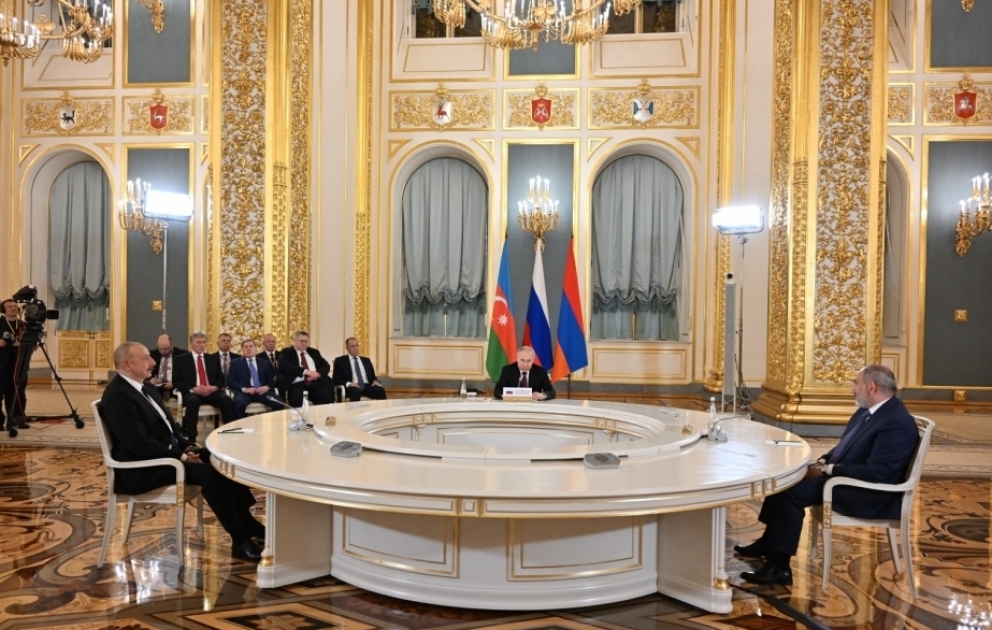 Les dirigeants azerbaïdjanais, russe et arménien se réunissent à Moscou VIDEO