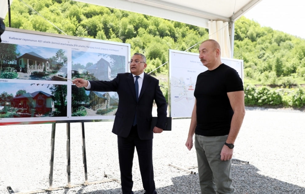 Prezident İlham Əliyev Kəlbəcər rayonunun Yanşaq kəndinin təməlini qoyub VİDEO