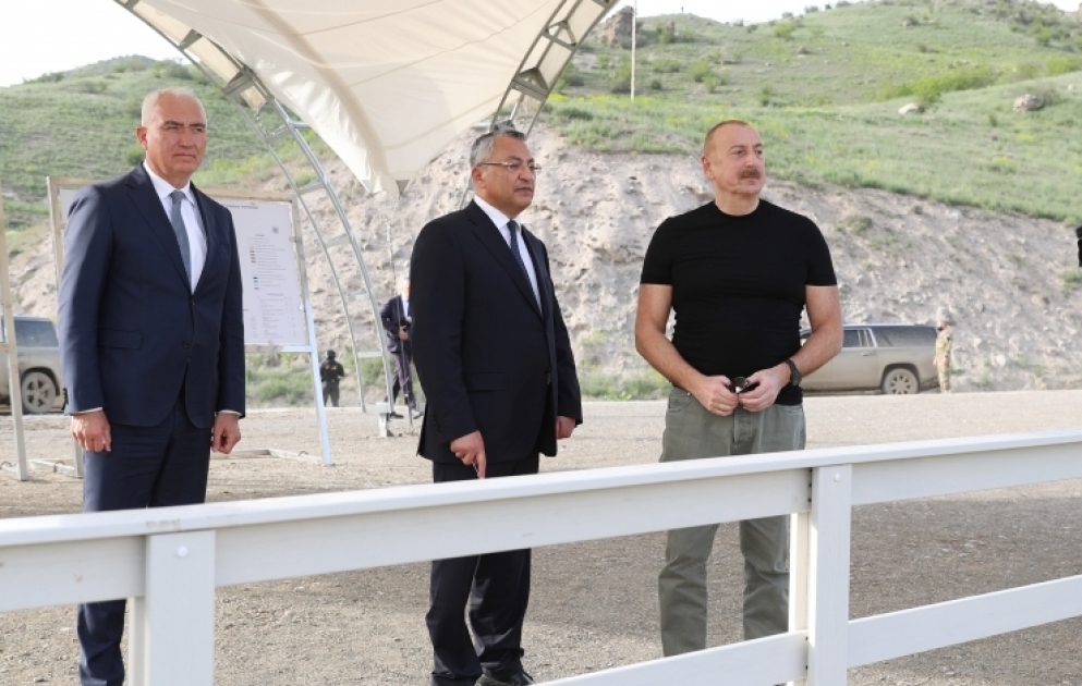 Inspection de l’avancement des travaux de construction dans le village de Zaboukh VIDEO